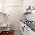 Apartment Pretty *